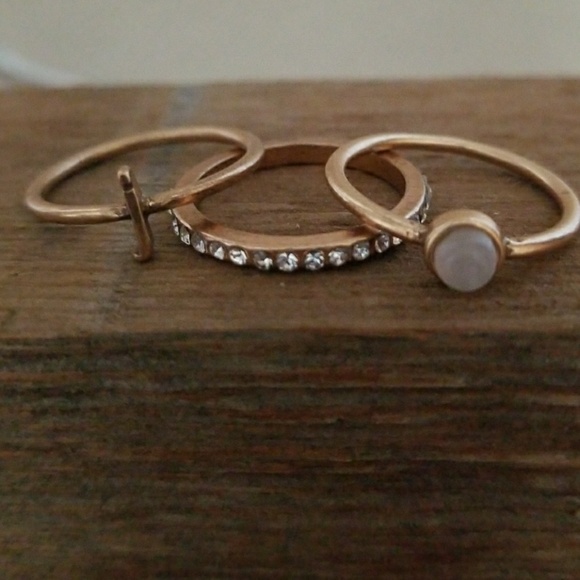 Jewelry - Stackable gold Rings